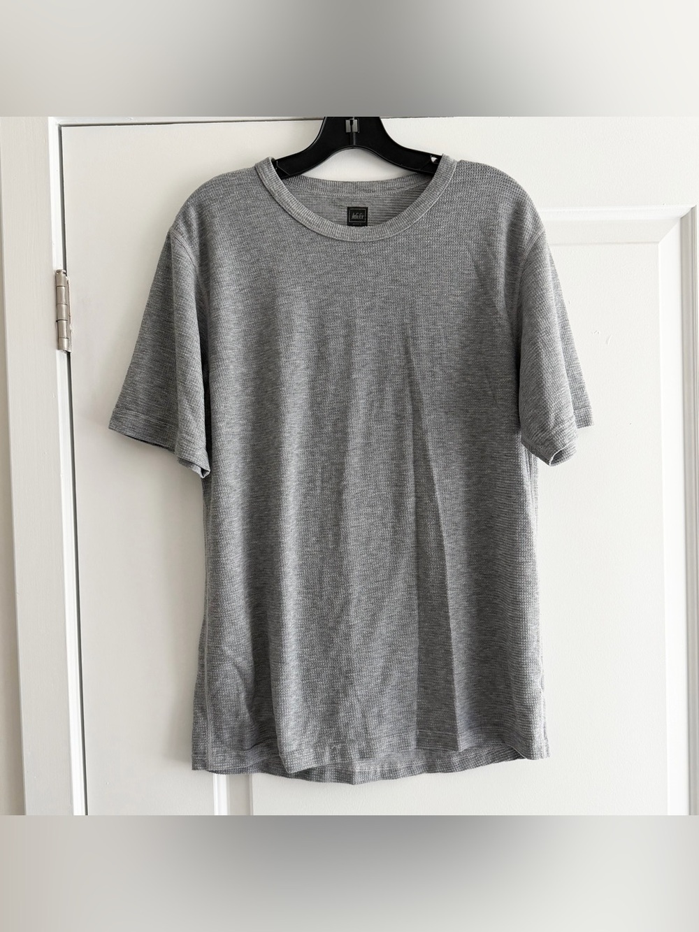 REI Grey Basic Waffle Knit Tee Shirt